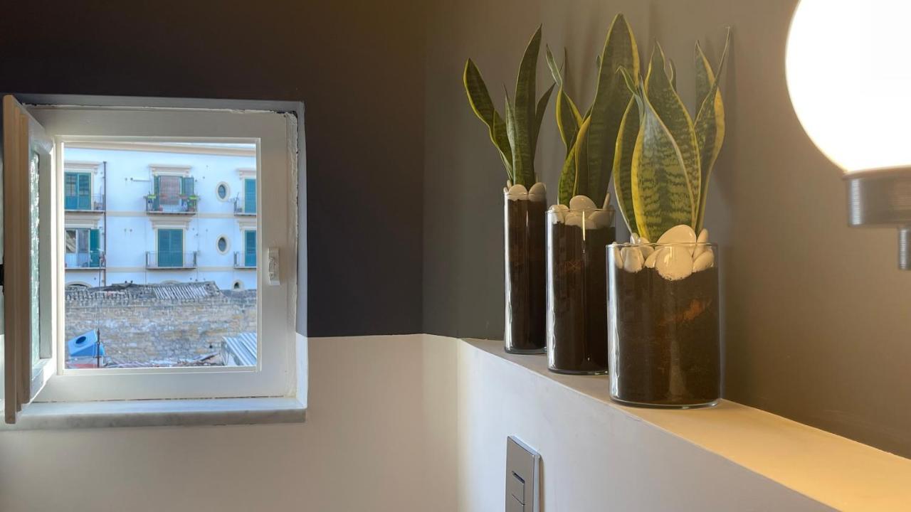 Shallah Apartment Nel Cuore Del Centro Storico Di Palermo Bagian luar foto