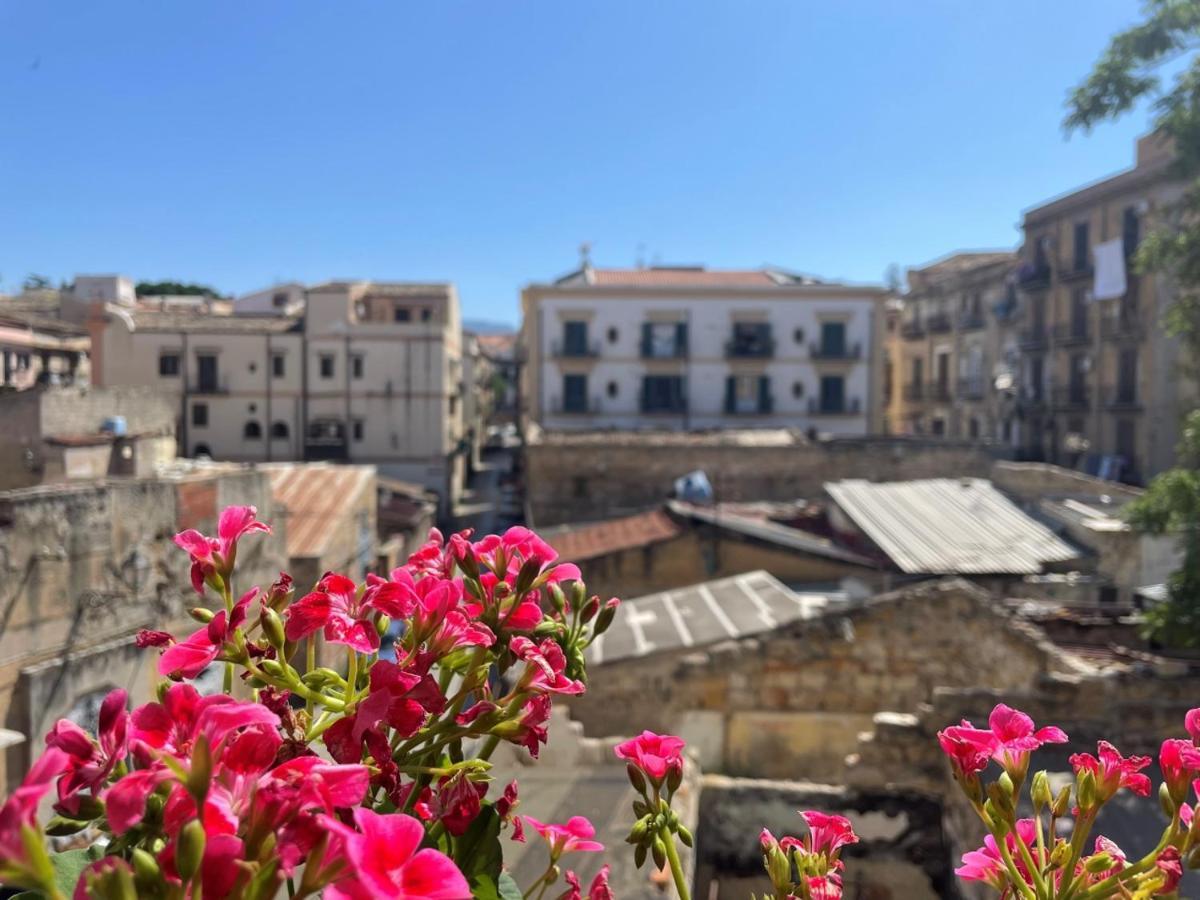 Shallah Apartment Nel Cuore Del Centro Storico Di Palermo Bagian luar foto