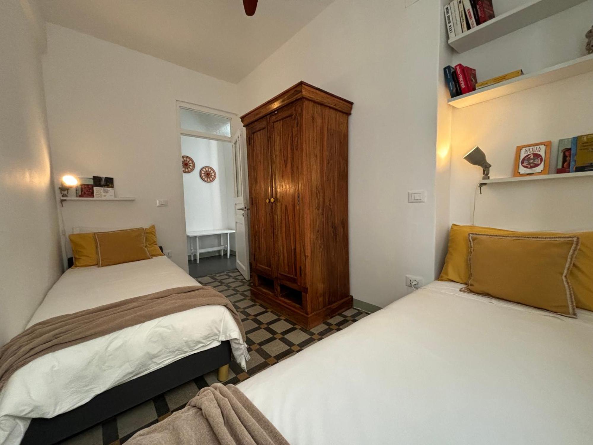 Shallah Apartment Nel Cuore Del Centro Storico Di Palermo Bagian luar foto